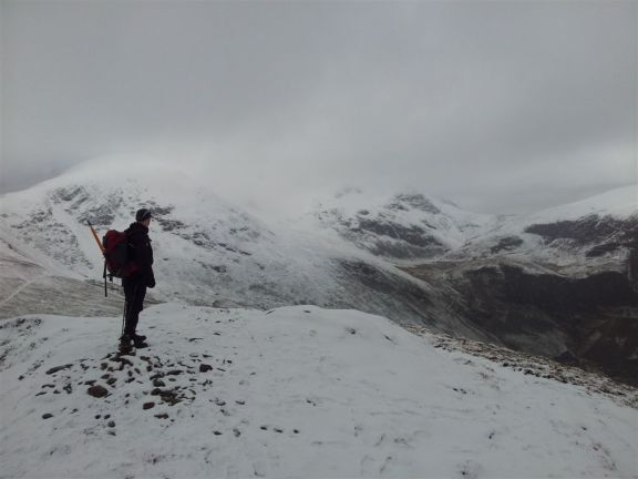 Sail & Eel Crag from Outerside - wondering whether to carry on up or retreat Sail & Eel Crag from Outerside - wondering whether to carry on up or retreat