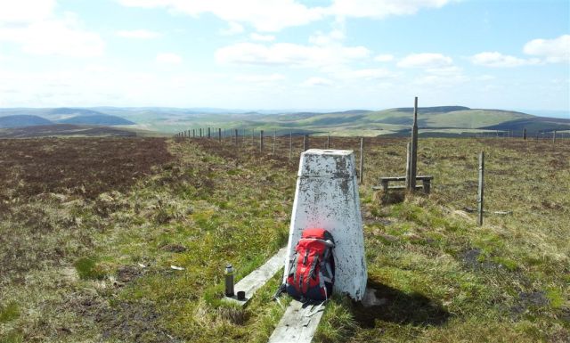 Bloodybush Edge, it's not bloody, not bushy & definitely not edgy - 2.20pm Bloodybush Edge, it's not bloody, not bushy & definitely not edgy - 2.20pm