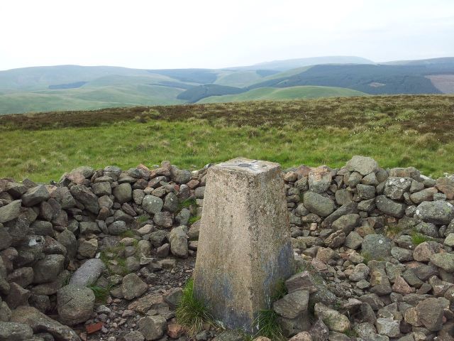 Windy Gyle from Wedder Leap, Coquet Valley, Cheviots_39