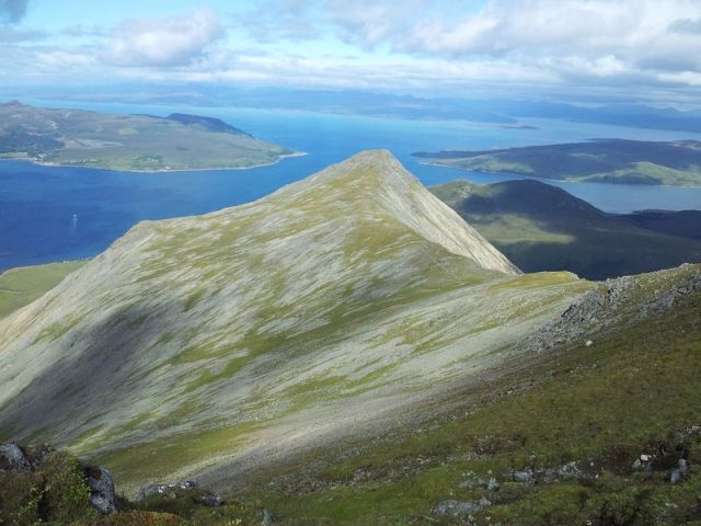 From Glamaig east over Scalpay to the cloudy mainland